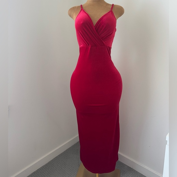 Red V-Neck Velvet Maxi Dress - Picture 1 of 7